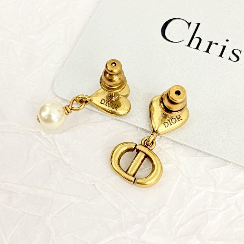 chr1st1an D10r earrings